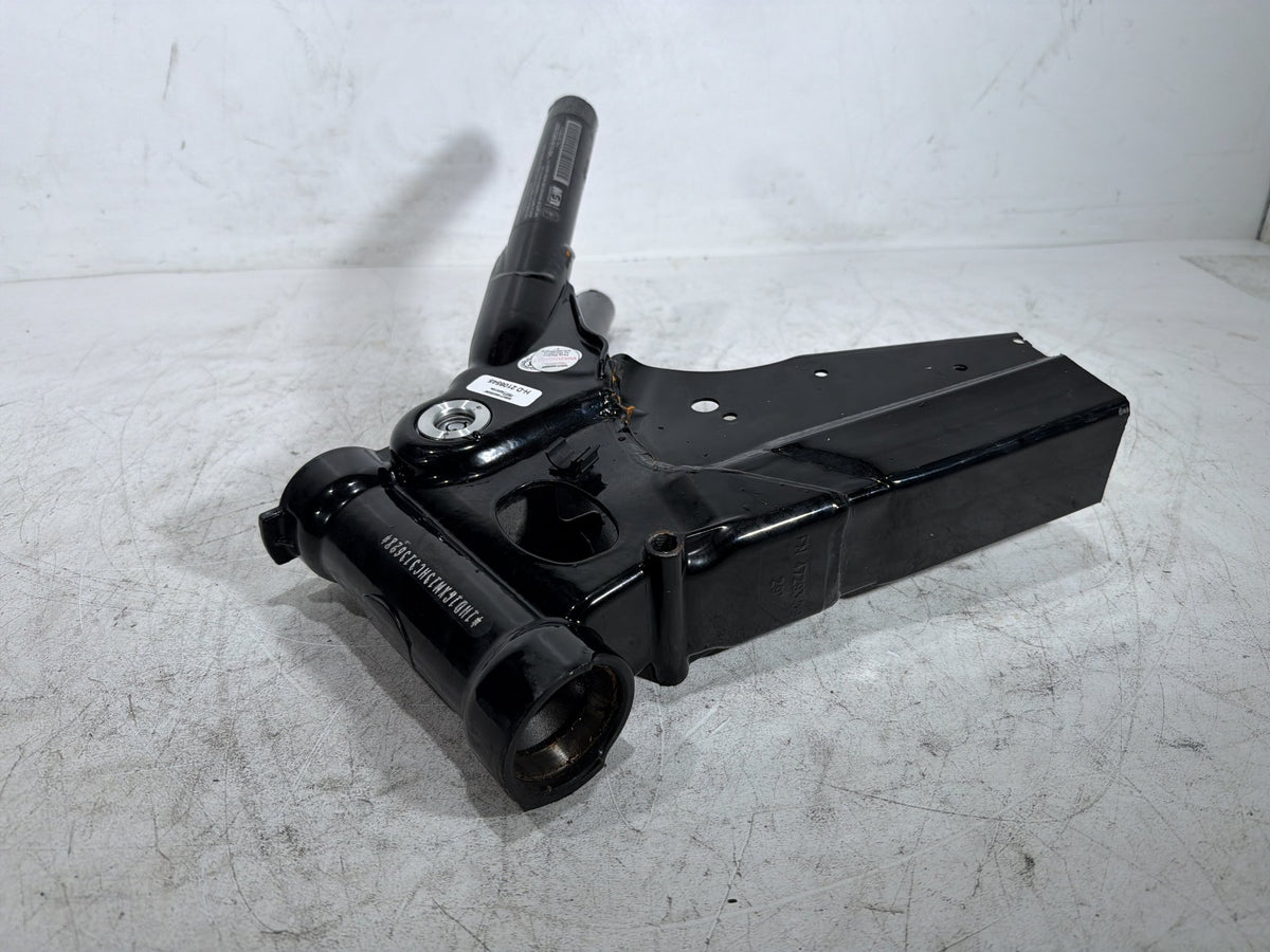 2017 Harley Dyna Street Bob FXDB OEM Upper Portion Main Frame Neck Cut Off SLVG