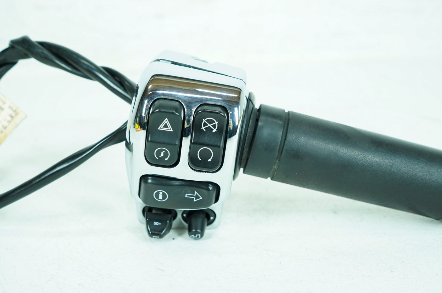 2017 - 2025 Harley-Davidson Touring Electra Glide Ultra Right Engine Start Kill Switches Controls 71500129B