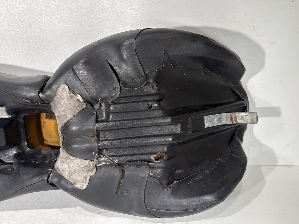 1999 - 2006 Harley-Davidson Touring Road King Police Passenger Rider Driver Seat Saddle 52949-97A