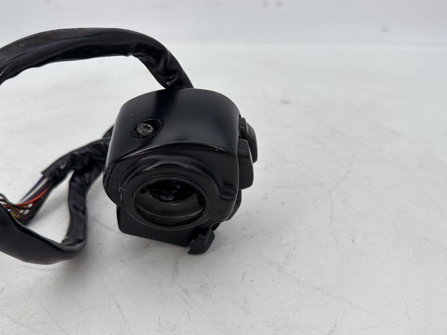 2007 - 2012 Harley-Davidson Touring Electra Glide Ultra Left Turn Signal Headlight Switches Controls 71682-06