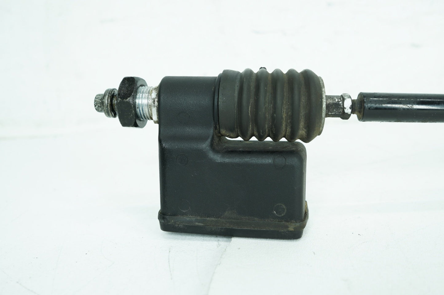 1999 - 2006 Harley-Davidson Dyna Low Rider Rear Brake Master Cylinder Reservoir 42474-90B