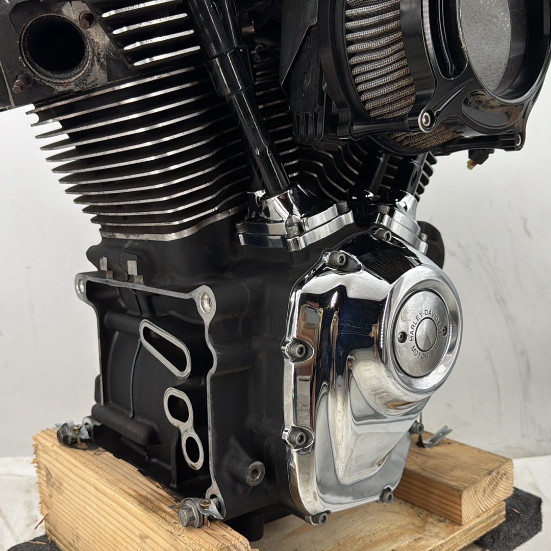 18 Harley Electra Glide Touring Ultra OEM EFI Milwaukee M8 107 Engine Motor 52K
