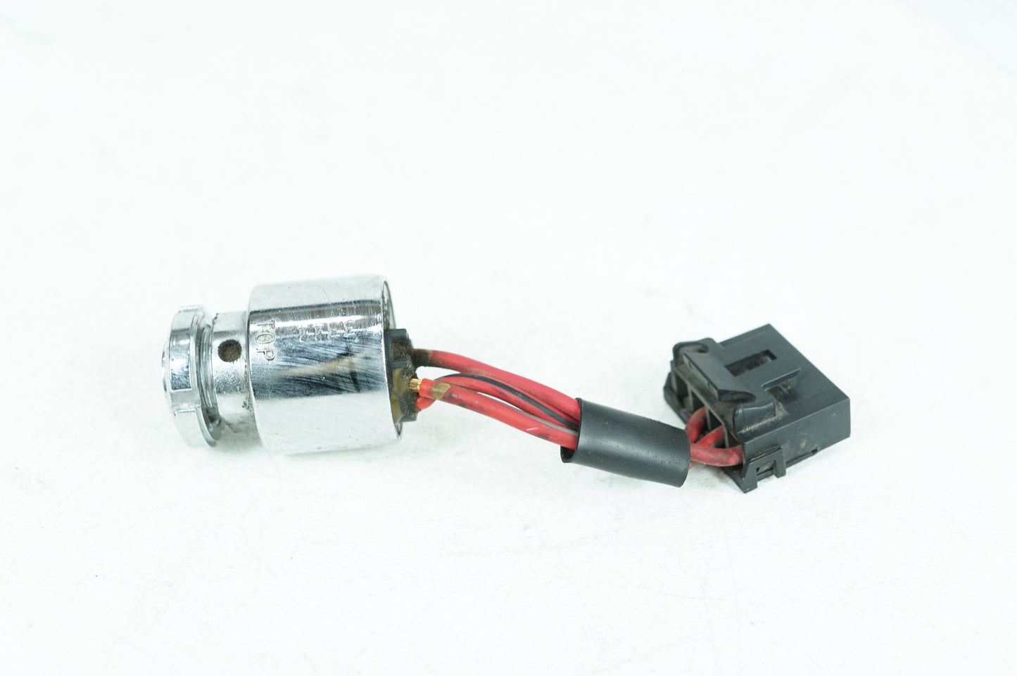 1999 - 2006 Harley-Davidson Dyna Low Rider Ignition Switch Cylinder Barrel Lockset NOKey  	71421-90B