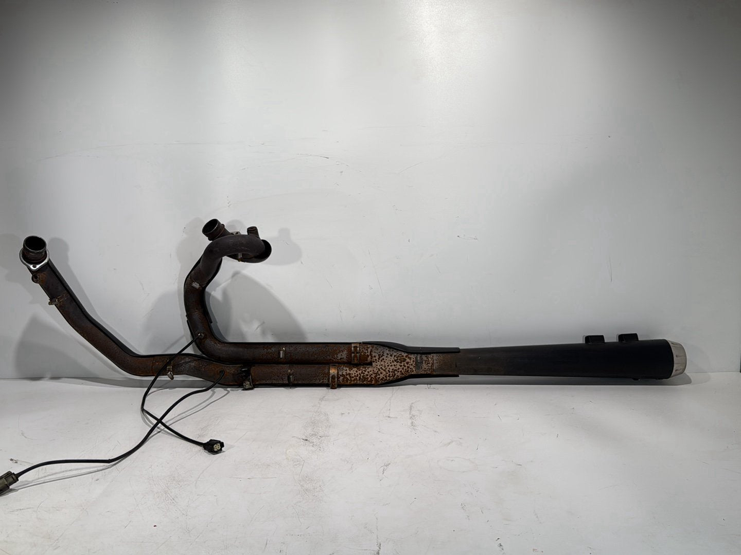 2008 - 2016 Harley-Davidson Touring Street Glide Exhaust Header Pipes Muffler 66855-10A