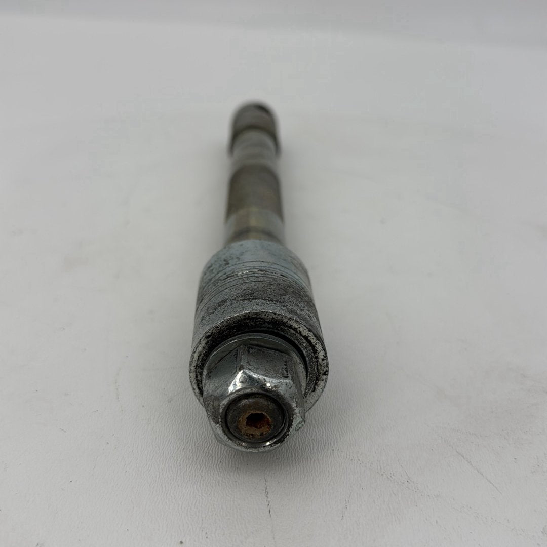 2007 - 2012 Harley-Davidson Dyna Super Glide Front Wheel Axle Bolt Shaft 41628-08