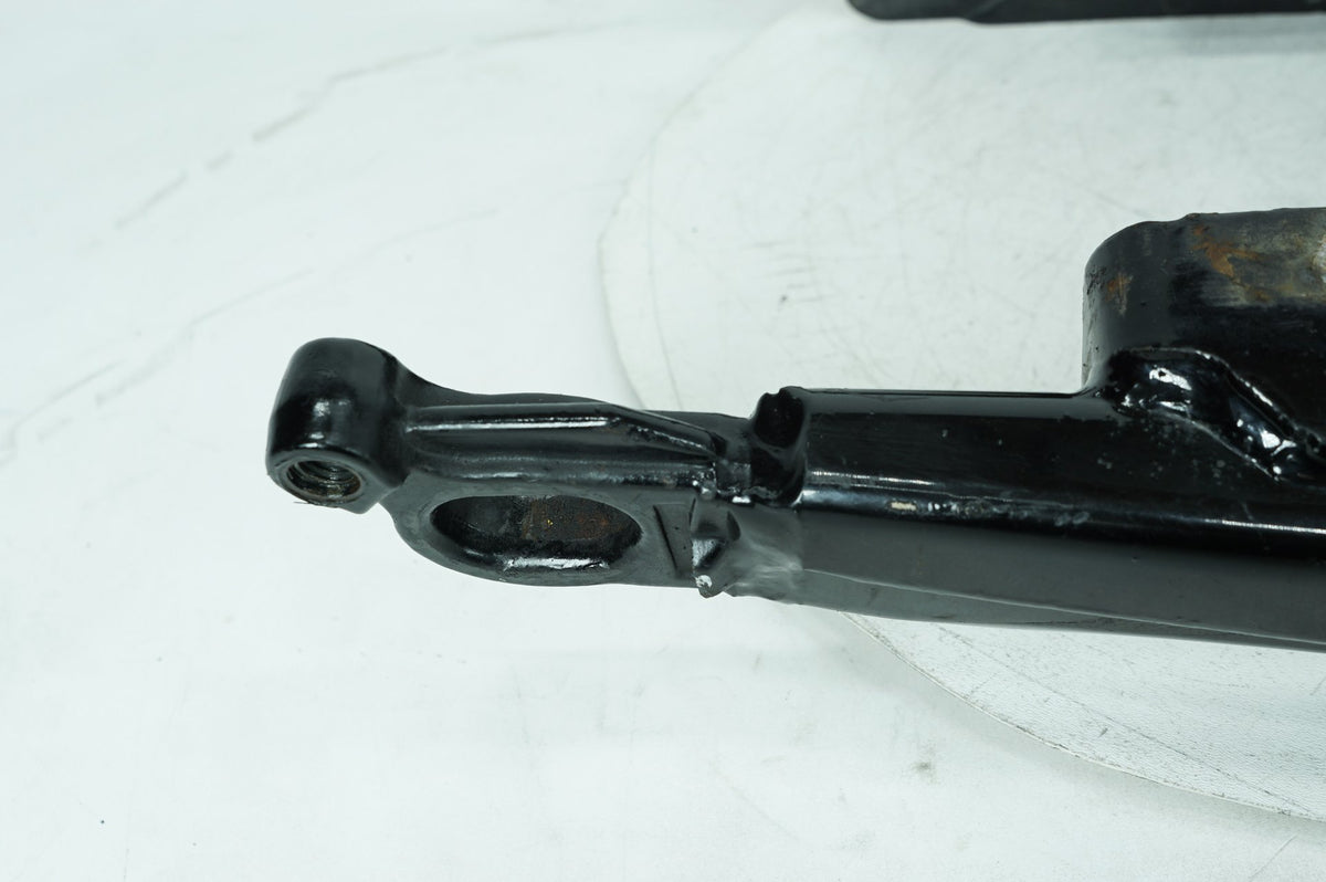 2010 Harley Touring FLHTCU Electra Glide Ultra OEM Rear Fork Swingarm Swing Arm