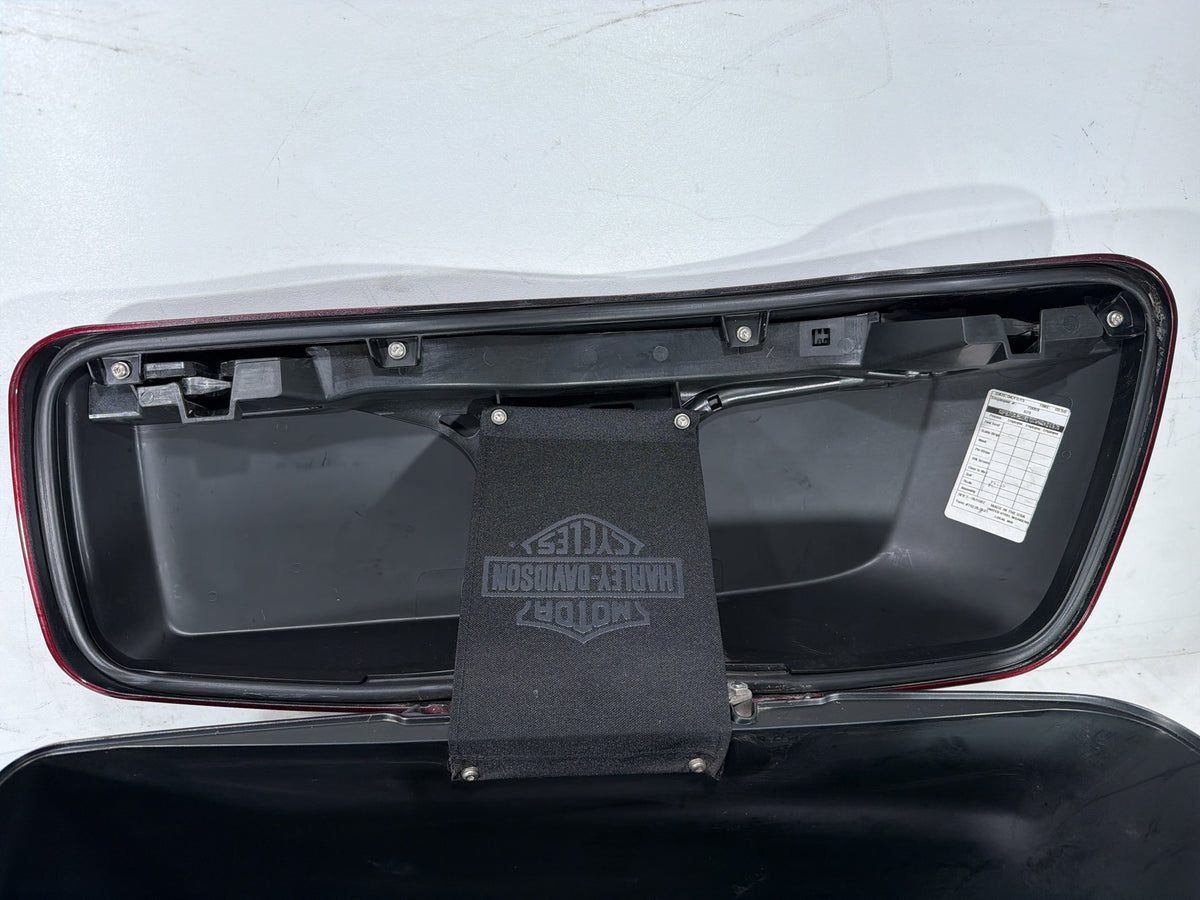 2015 Harley Electra Glide Touring Ultra OEM Left 1 Saddlebag Luggage NO Key