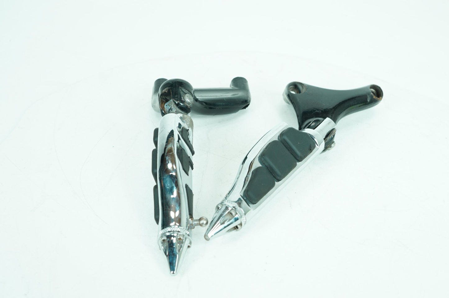 2004 - 2013 Harley-Davidson Sportster Custom Passenger Left & Right Foot Pegs 49314-04