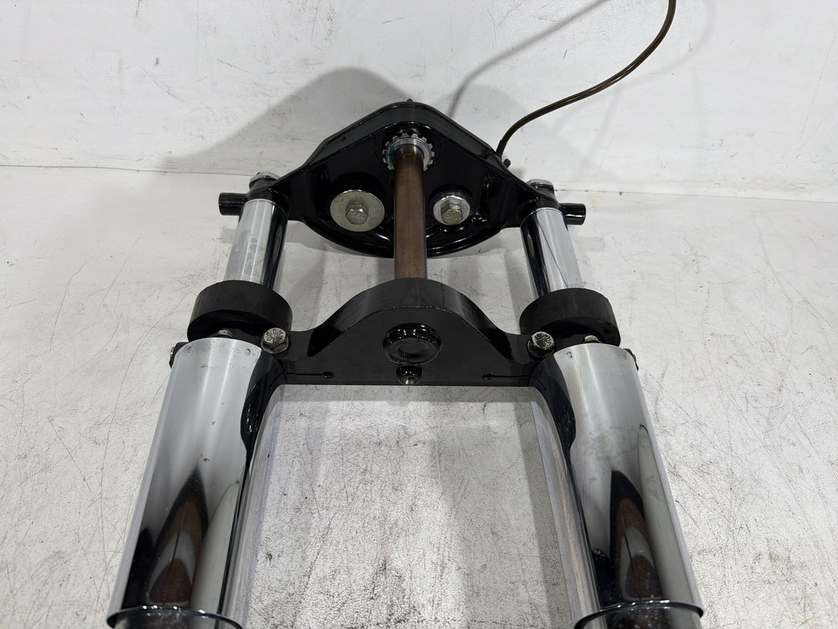 04 Harley Electra Glide CVO Eagle Front Triple Tree Set LH RH Fork Legs Sliders