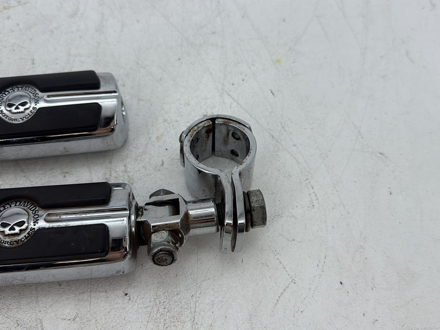 2018 Harley Electra Glide Touring Ultra Front Right Left Highway Foot Pegs SKULL