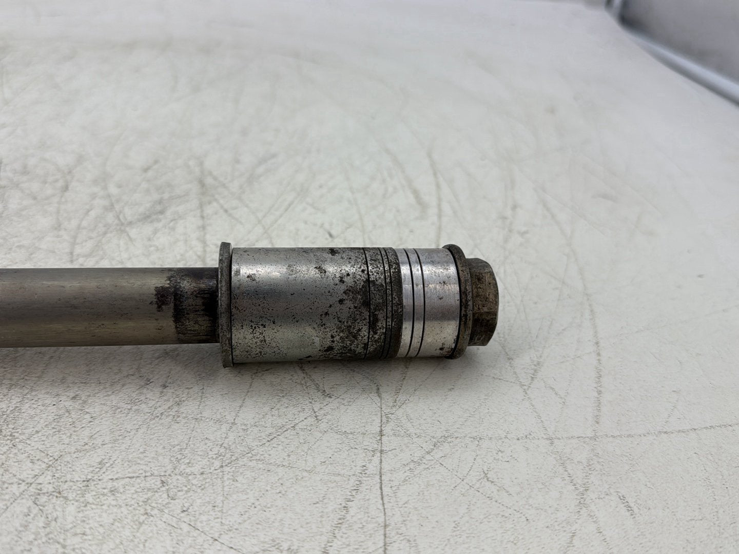 2012 Harley Dyna Super Glide Custom FXDCI OEM Rear Wheel Axle Bolt Shaft