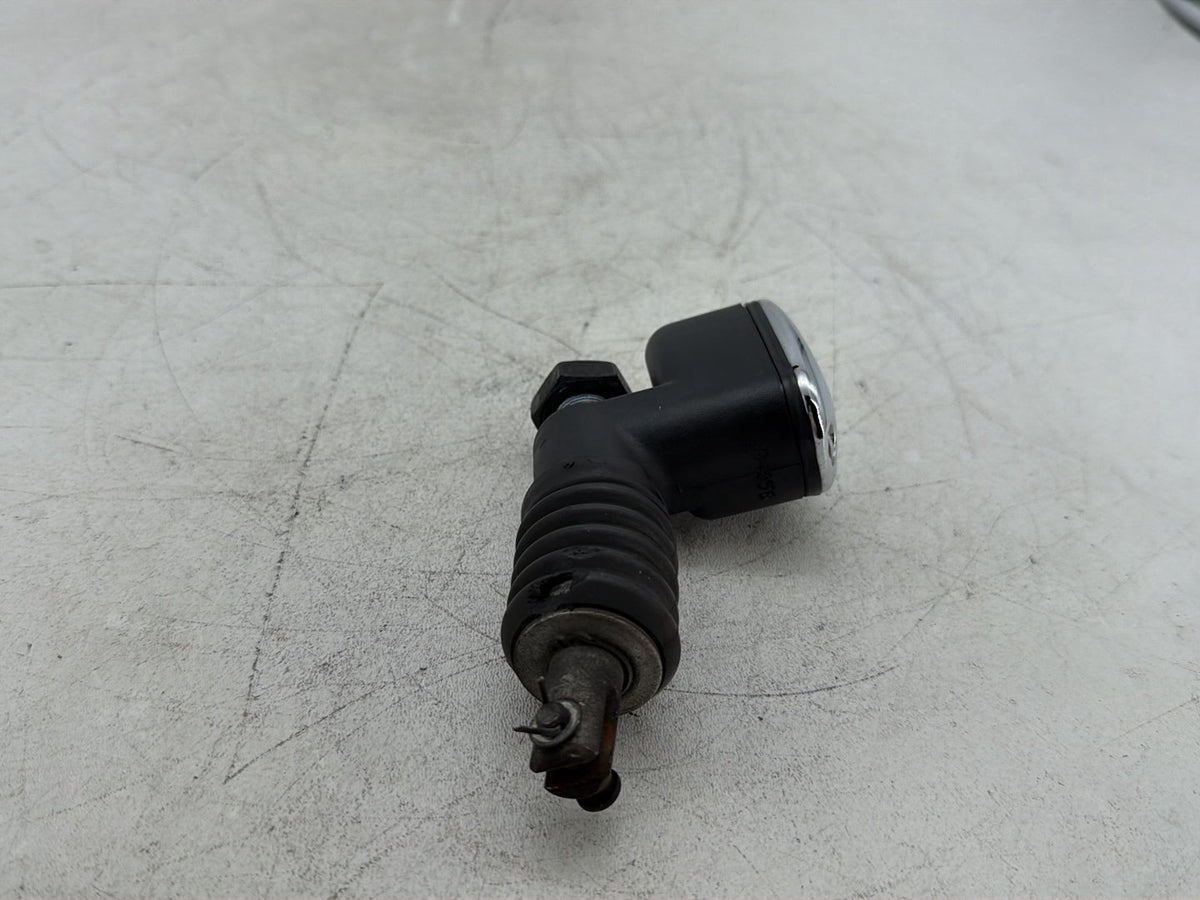 2005 Harley Road King Touring Police OEM Rear Brake Master Cylinder Reservoir