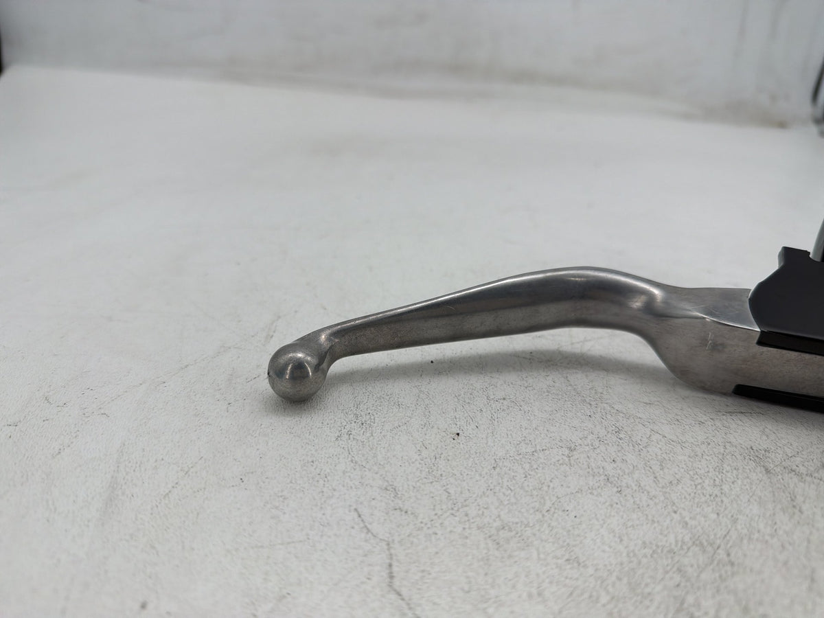 06 Harley Street Glide Touring FLHX OEM Front Right Brake Lever Master Cylinder