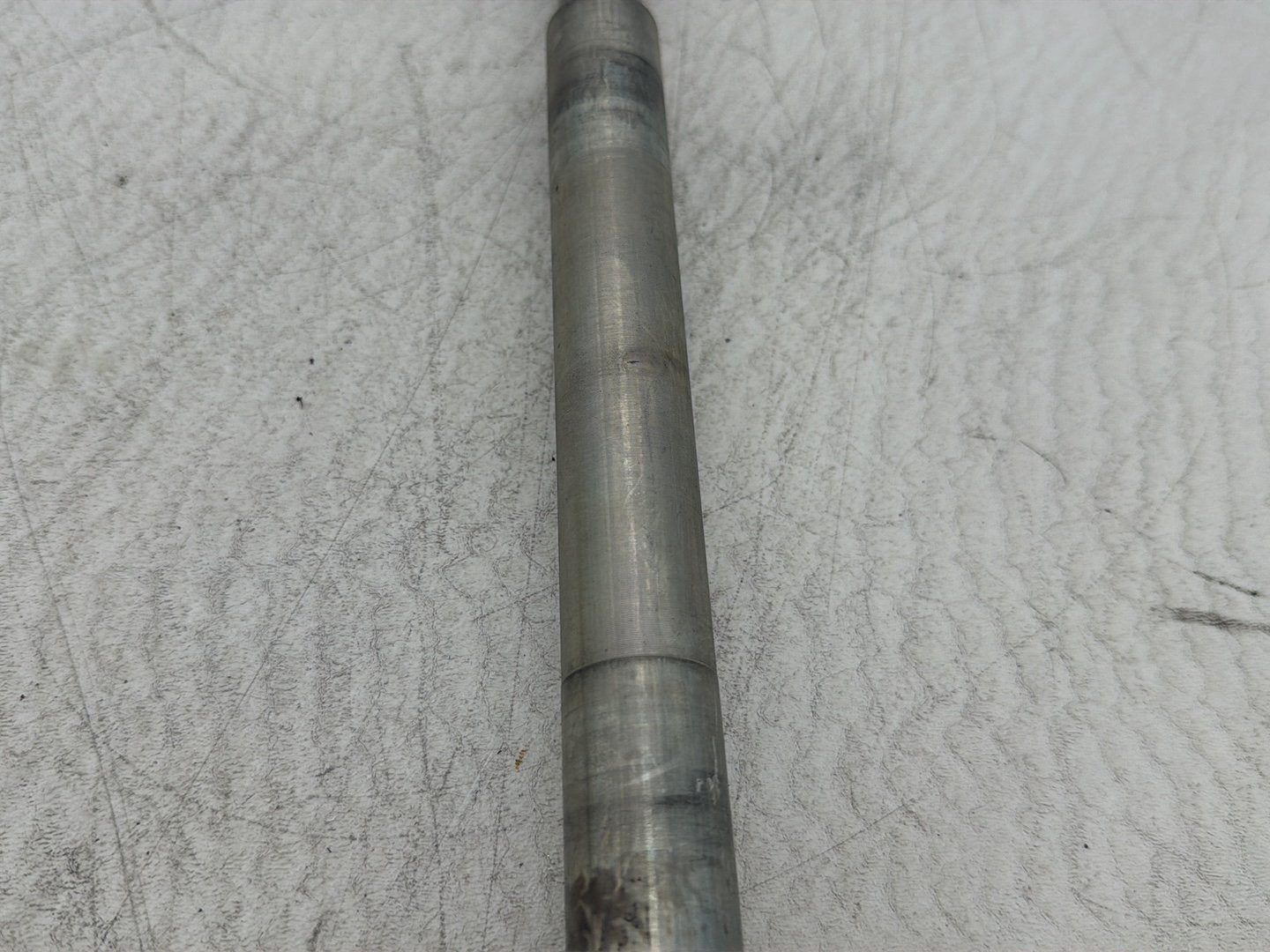 2011 Harley Heritage Softail Classic FLSTC OEM Front Wheel Axle Bolt Shaft