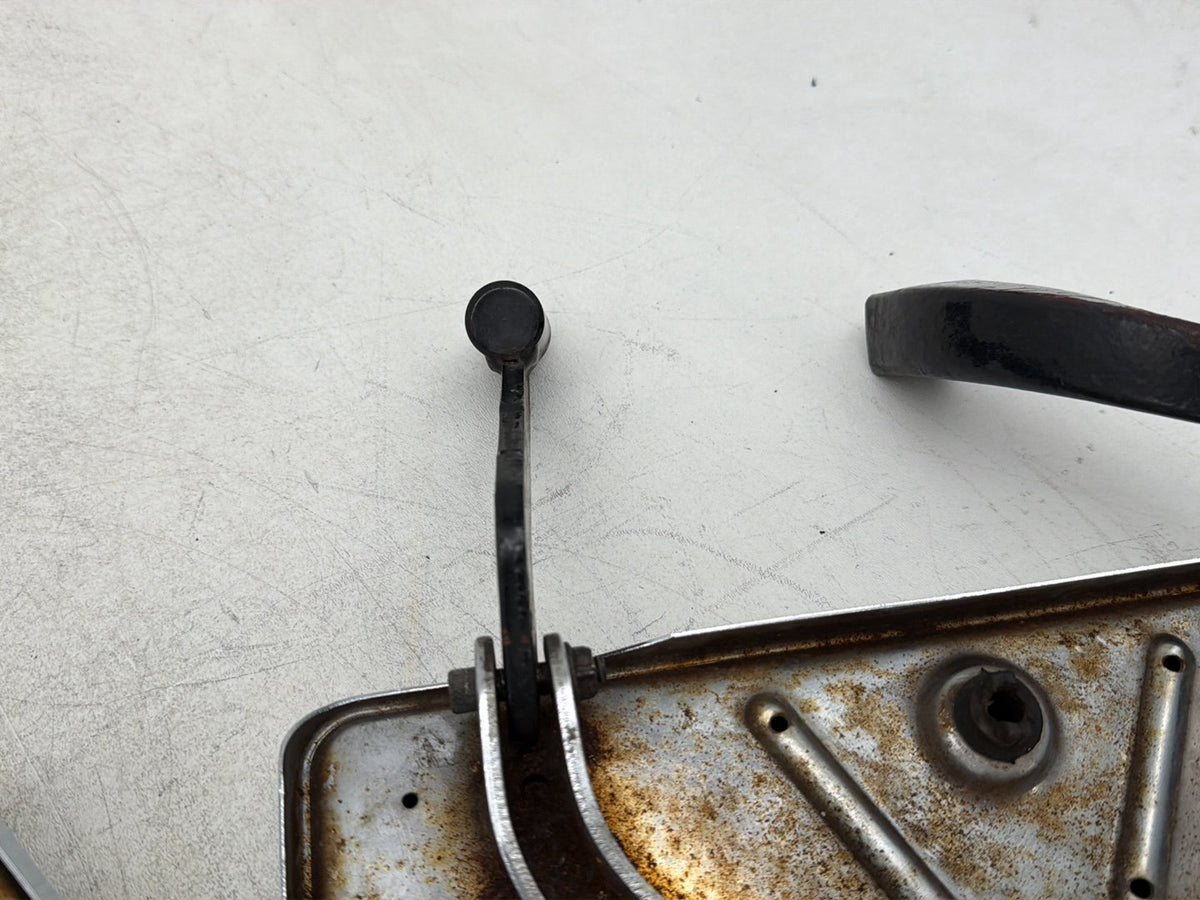 2006 Harley Electra Glide Touring Ultra FLHTCUI OEM Left Right Driver & Pass Floorboard Foot Rest