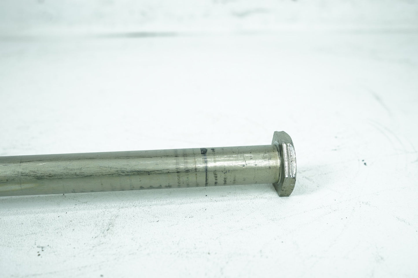 2007 - 2017 Harley-Davidson Dyna Low Rider Rear Fork Swingarm Pivot Bolt Shaft 47641-06