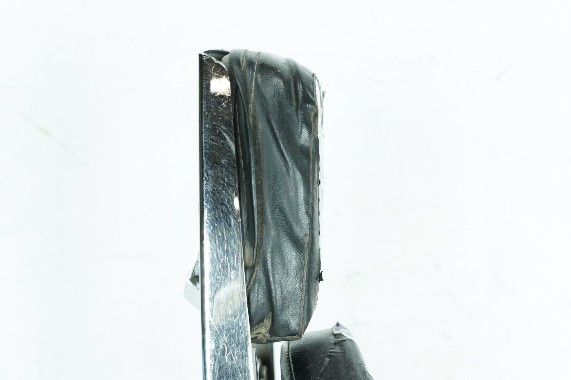 2004 - 2013 Harley-Davidson Sportster Custom Rear Sissy Bar w/ Backrest Cushion Pad  52866-06