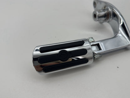 1999 - 2006 Harley-Davidson Dyna Wide Glide Right Driver Foot Controls Peg Rest 42481-92
