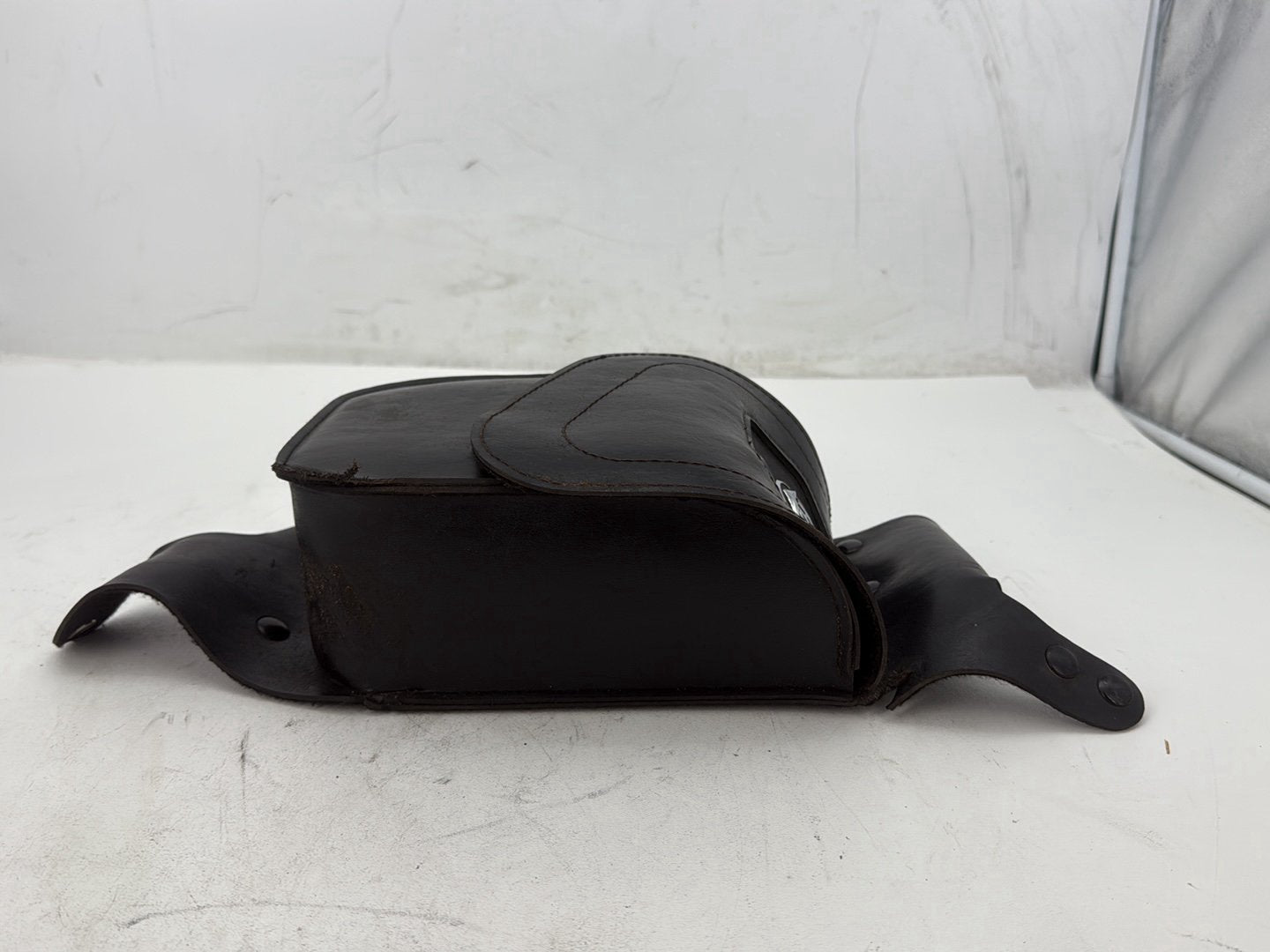 1998 Harley Road King Touring FLHRCI Classic OEM Rear Left 1 Saddlebag Luggage Leather