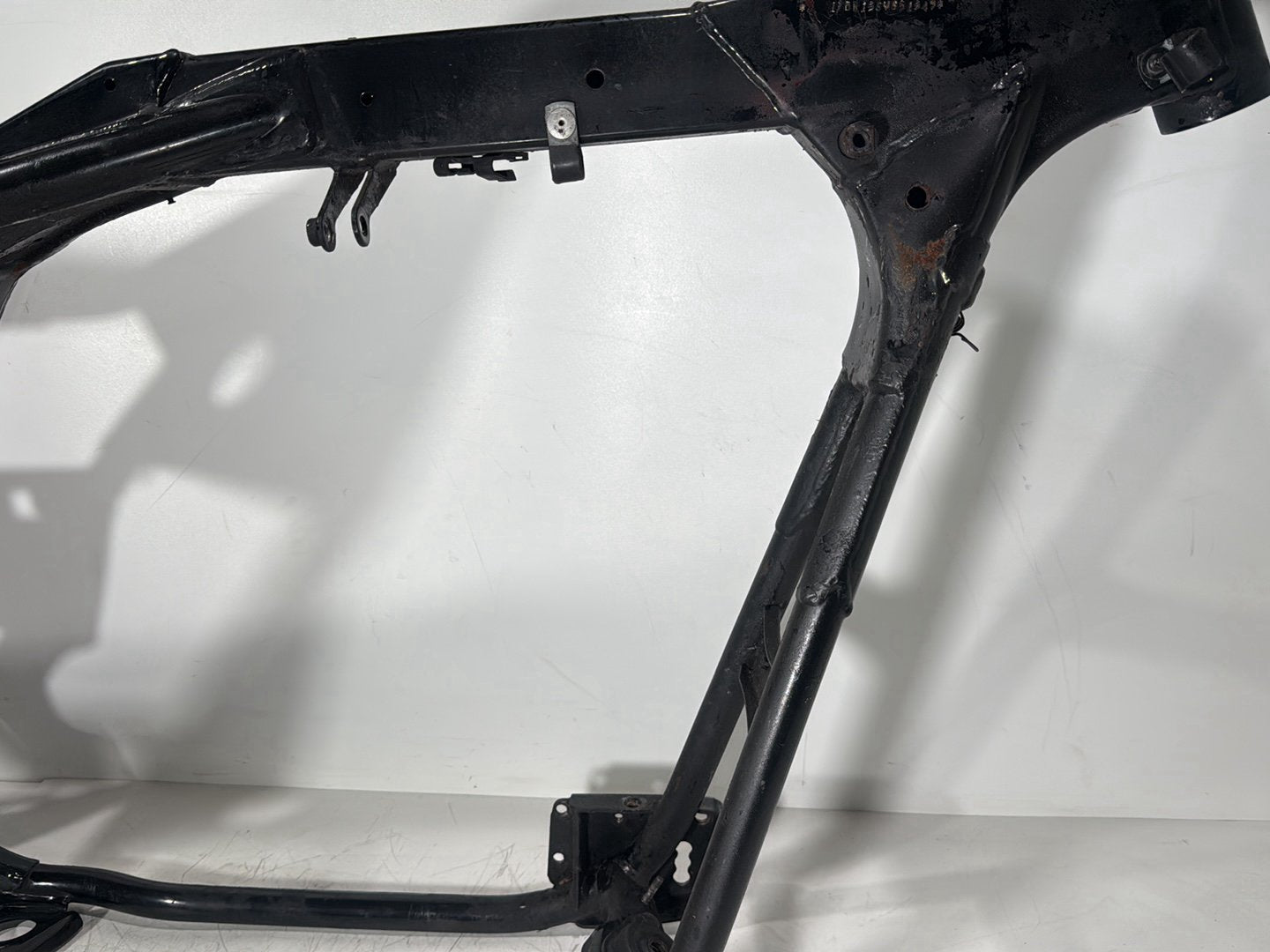 2006 Harley Touring FLHRI Road King OEM Body Main Frame Chassis CLN CLR