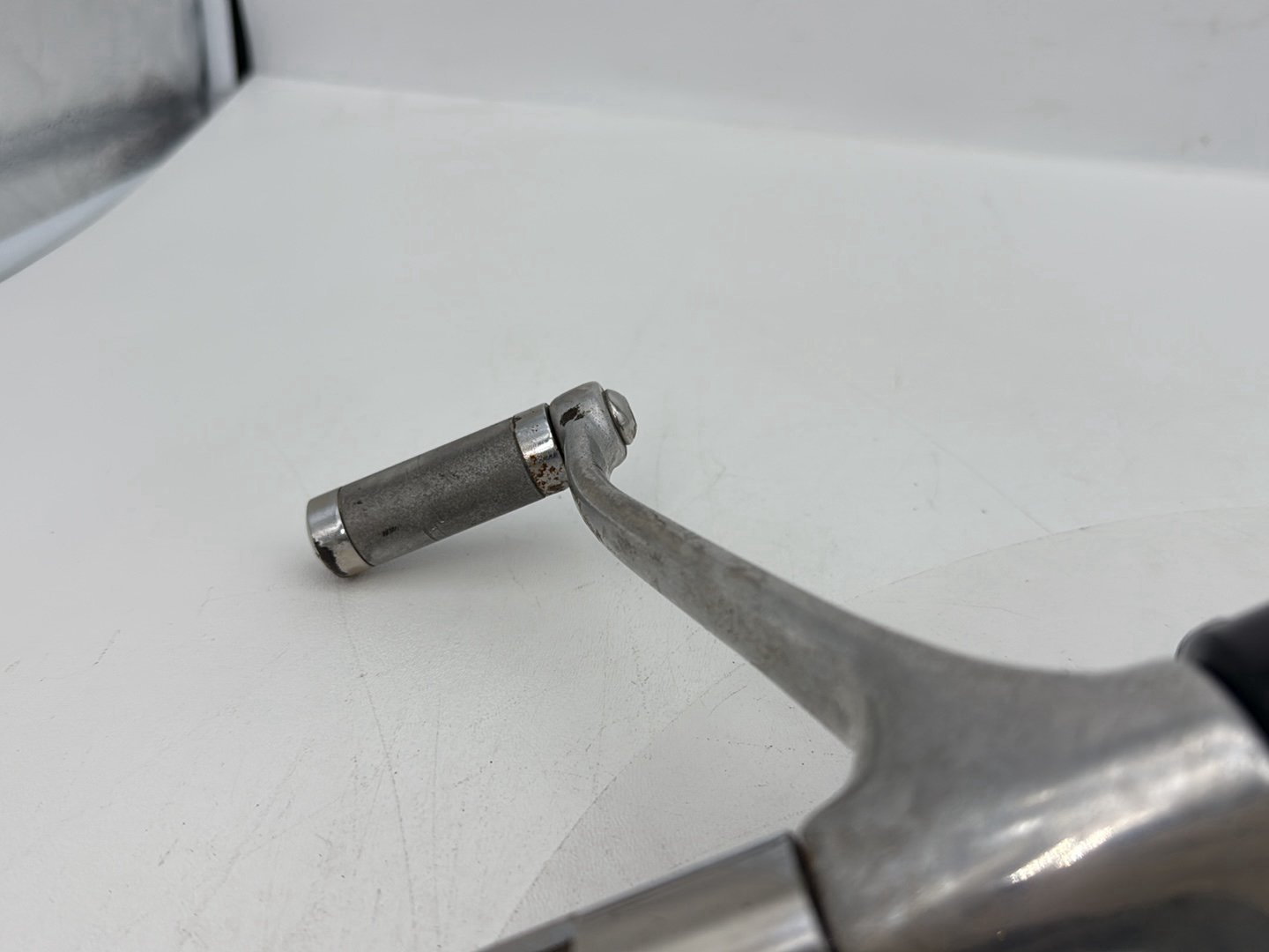2004 - 2013 Harley-Davidson Sportster 883 Custom Left Right Foot Brake Control Pegs  	42651-04