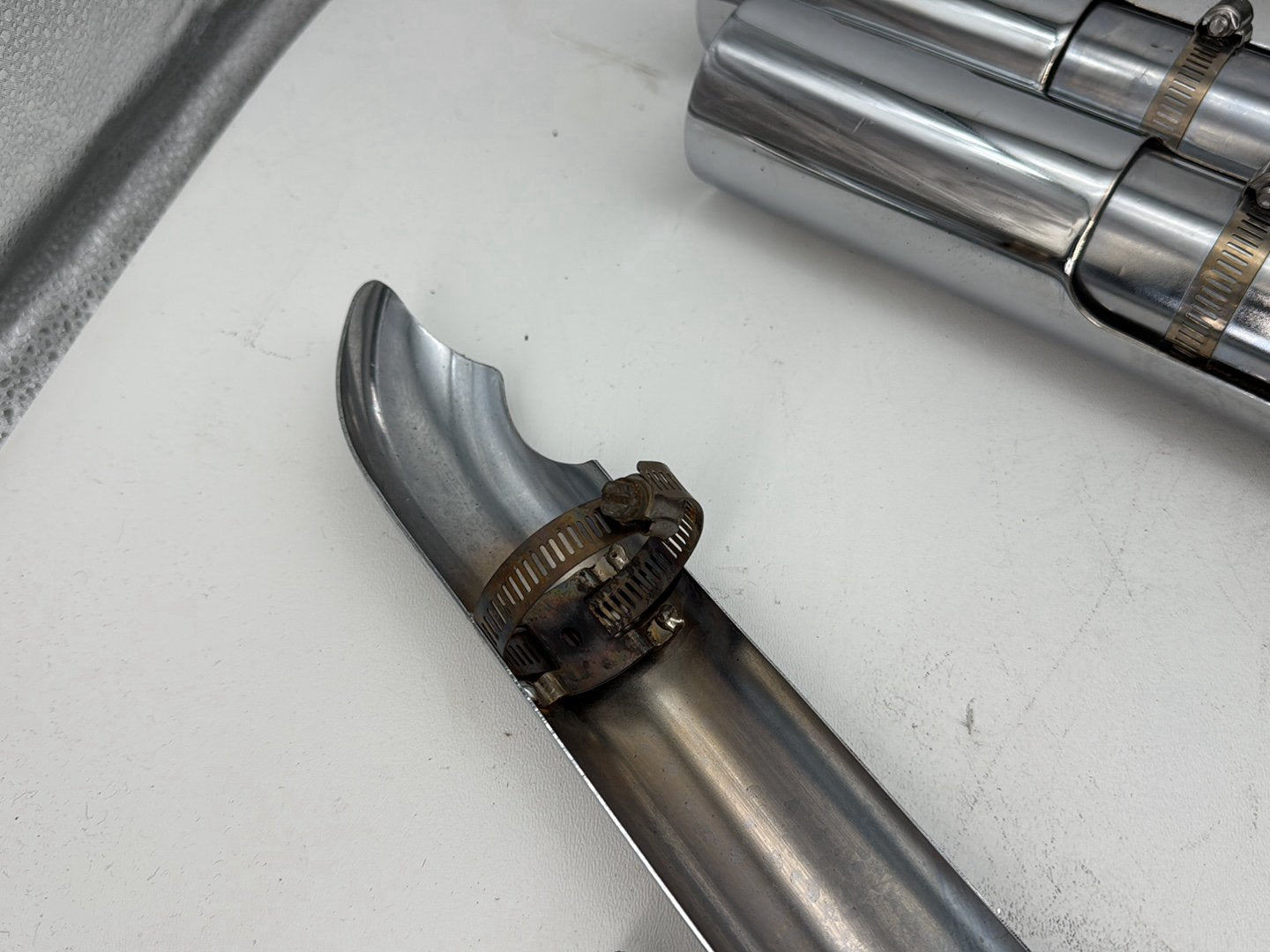 2008 Harley Softail Deluxe FLSTN OEM Exhaust Header Pipes Muffler