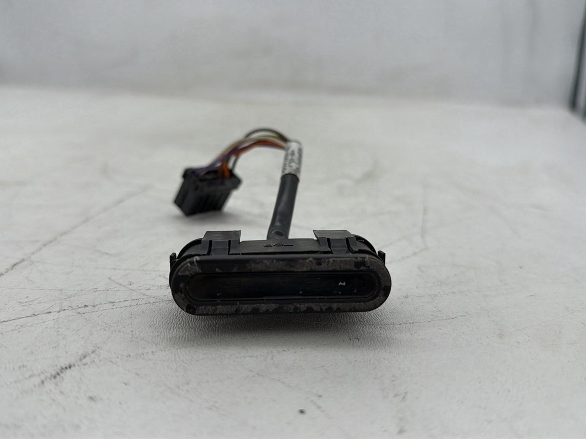 2007 Harley Electra Glide Touring Ultra OEM Indicator Lamp Wire Plug 68789-96A