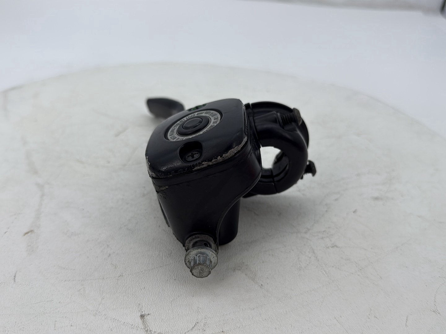 2012 Harley Dyna Fat Bob FXDF 103 OEM Front Right Brake Lever Master Cylinder