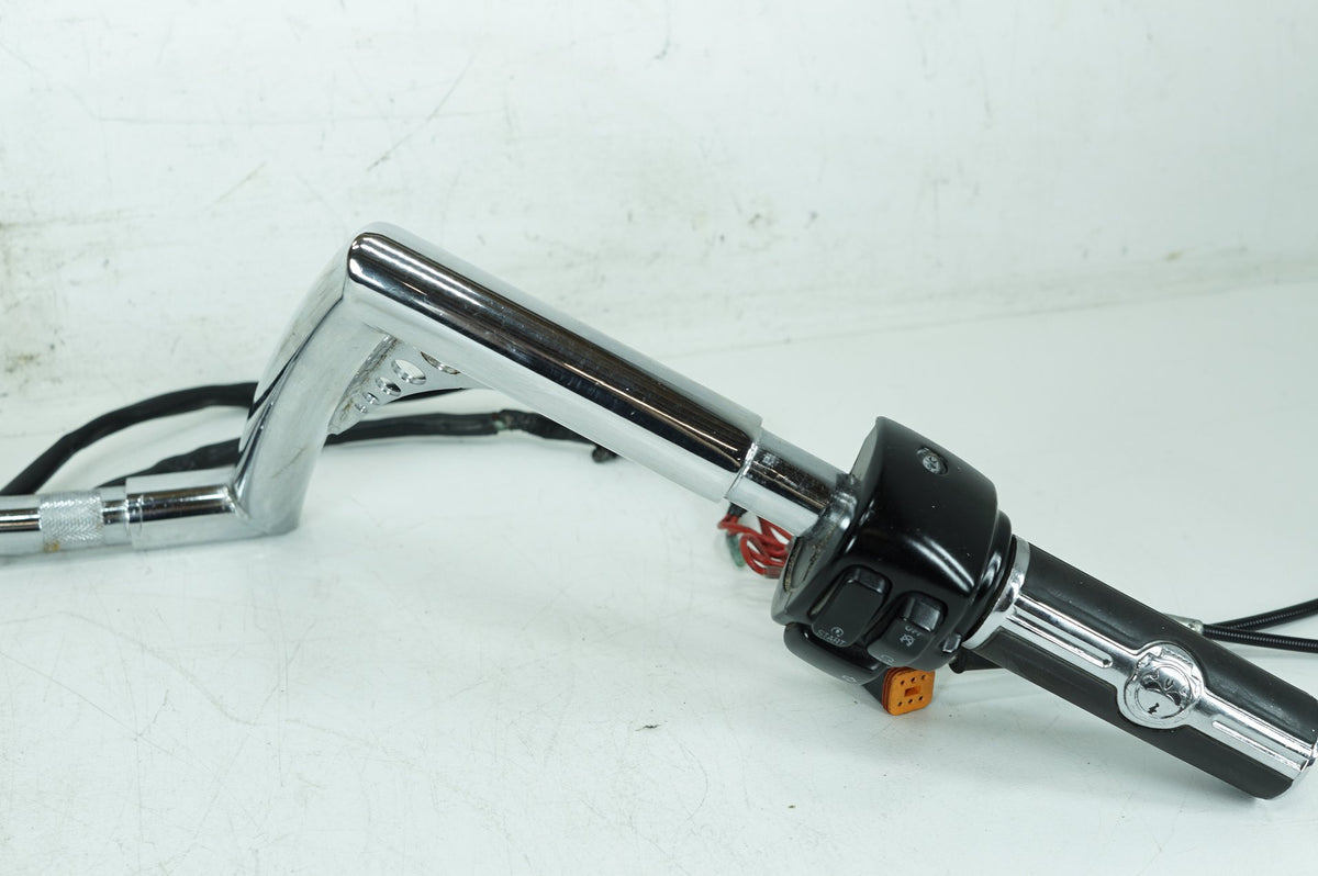 1999 - 2006 Harley-Davidson Softail Fat Boy Handlebars Left Right Switches Controls  	71684-06A