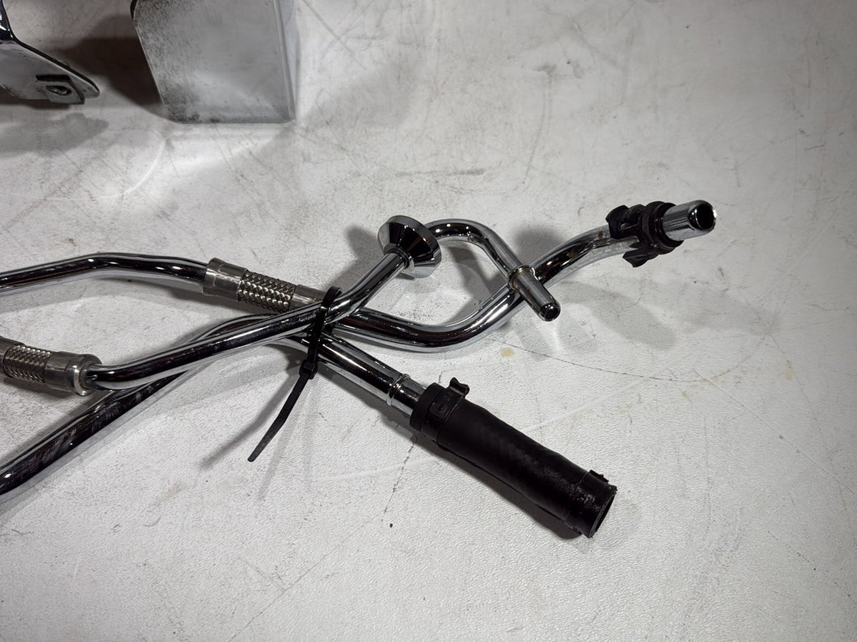 2011 Harley Heritage Softail Classic FLSTC OEM Oil Tank Reservoir & Dipstick