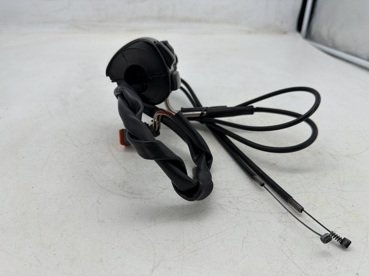 2006 Harley Softail Deuce FXSTDI OEM Right Engine Start Kill Switches Controls