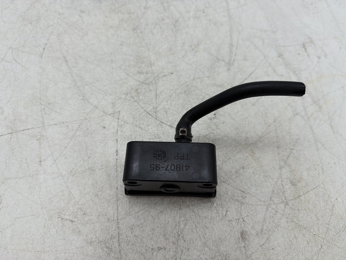 1995 Harley Electra Glide Touring FLHT OEM Rear Brake Master Cylinder Reservoir