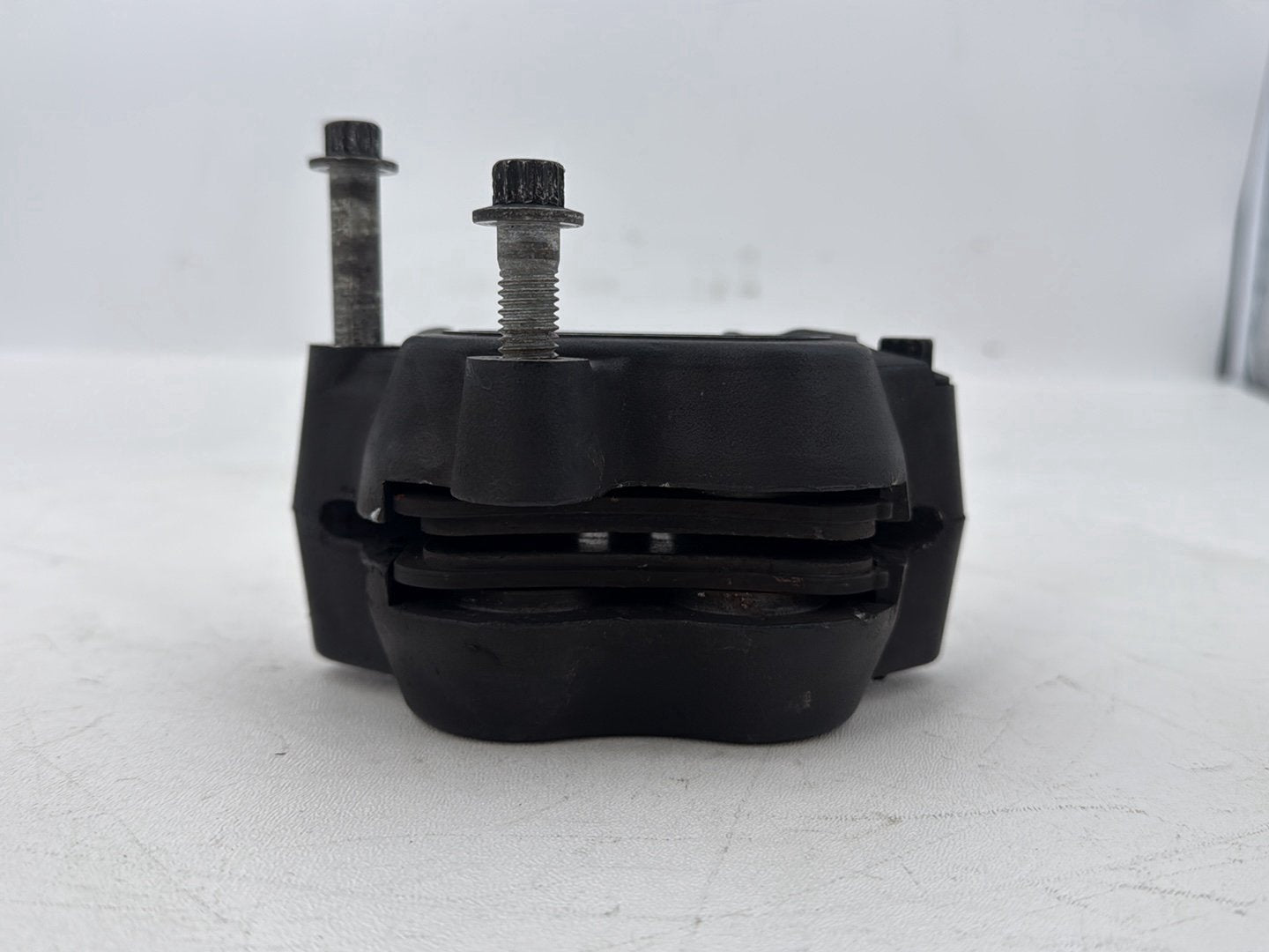2007 - 2012 Harley-Davidson Dyna Super Glide Front Left 1 Brake Caliper 44046-08