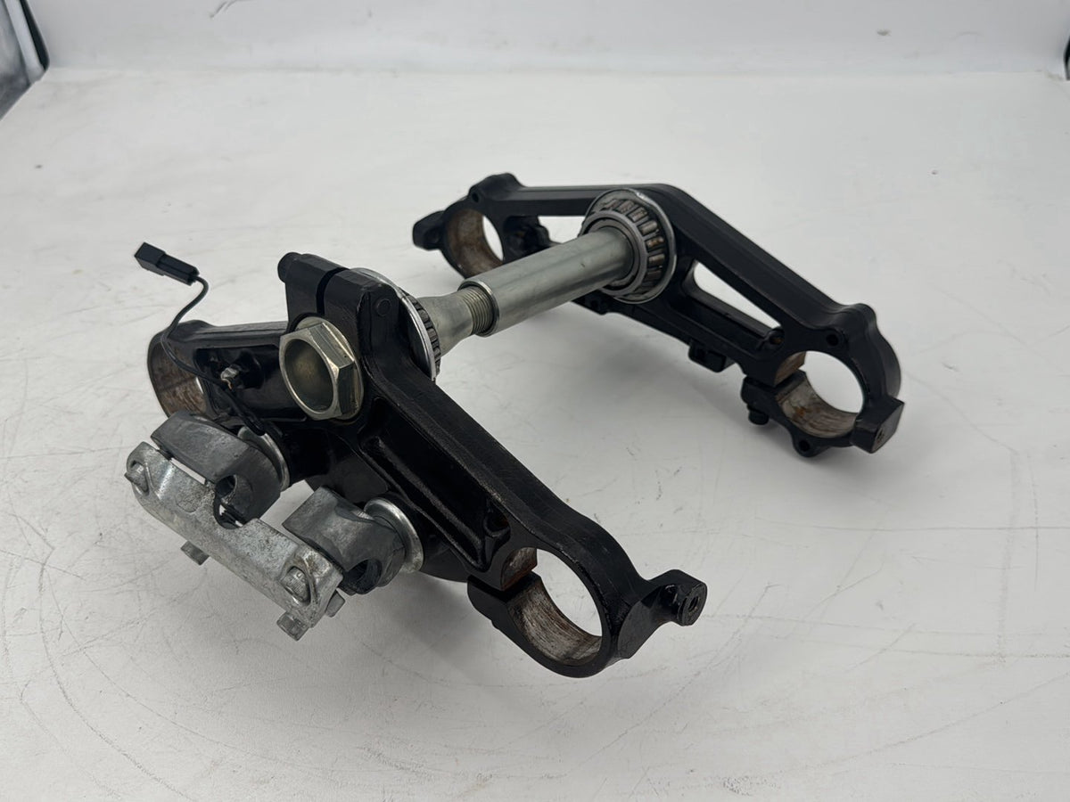 2008 - 2016 Harley-Davidson Touring Electra Glide Ultra Front Fork Upper Lower Triple Tree 45700020