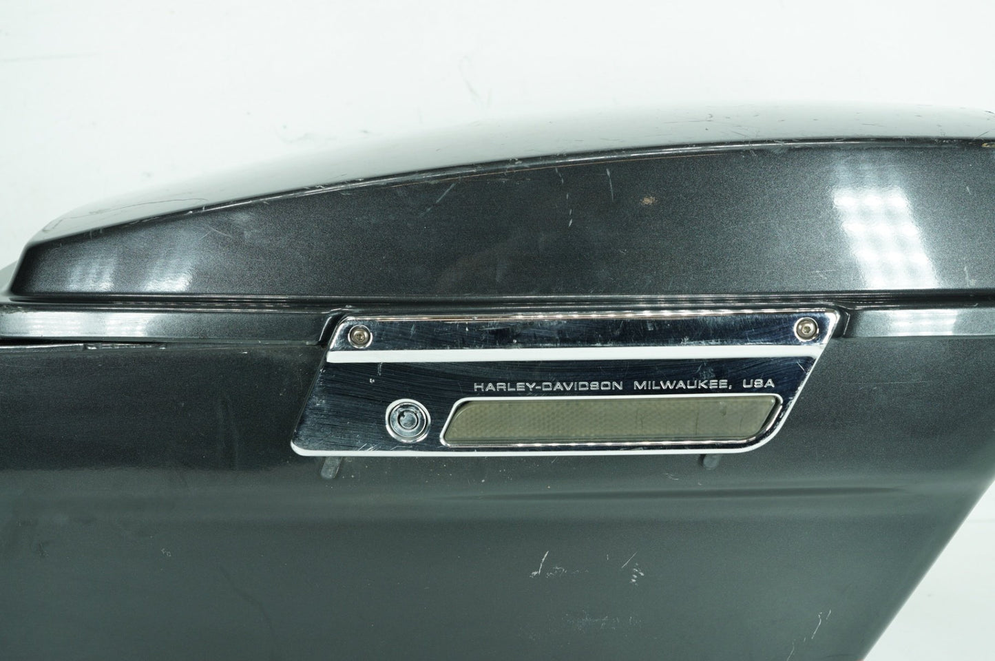 2007 - 2011 Harley-Davidson Touring Road King Classic Right 1 Saddlebag Luggage NO Key 90752-93