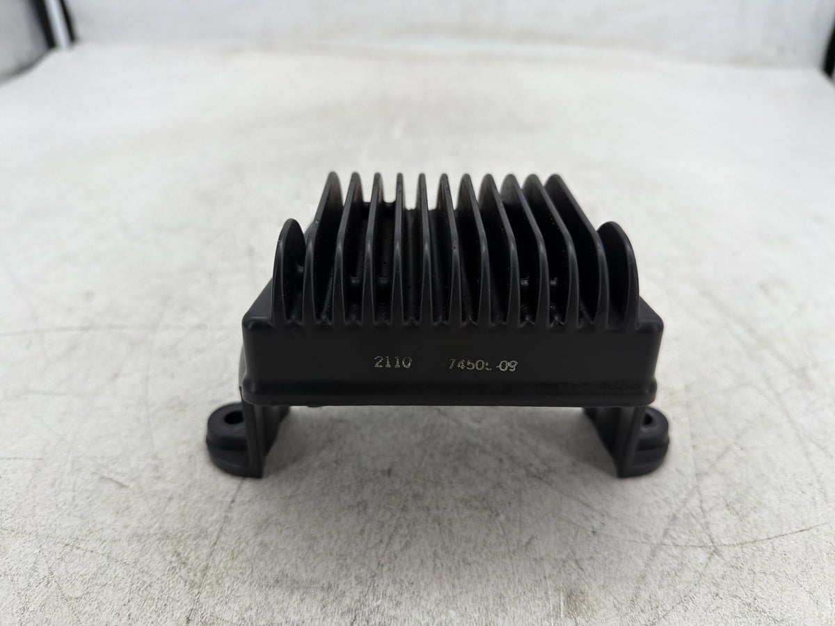 2010 Harley Electra Glide Touring Ultra OEM Voltage Regulator Rectifier