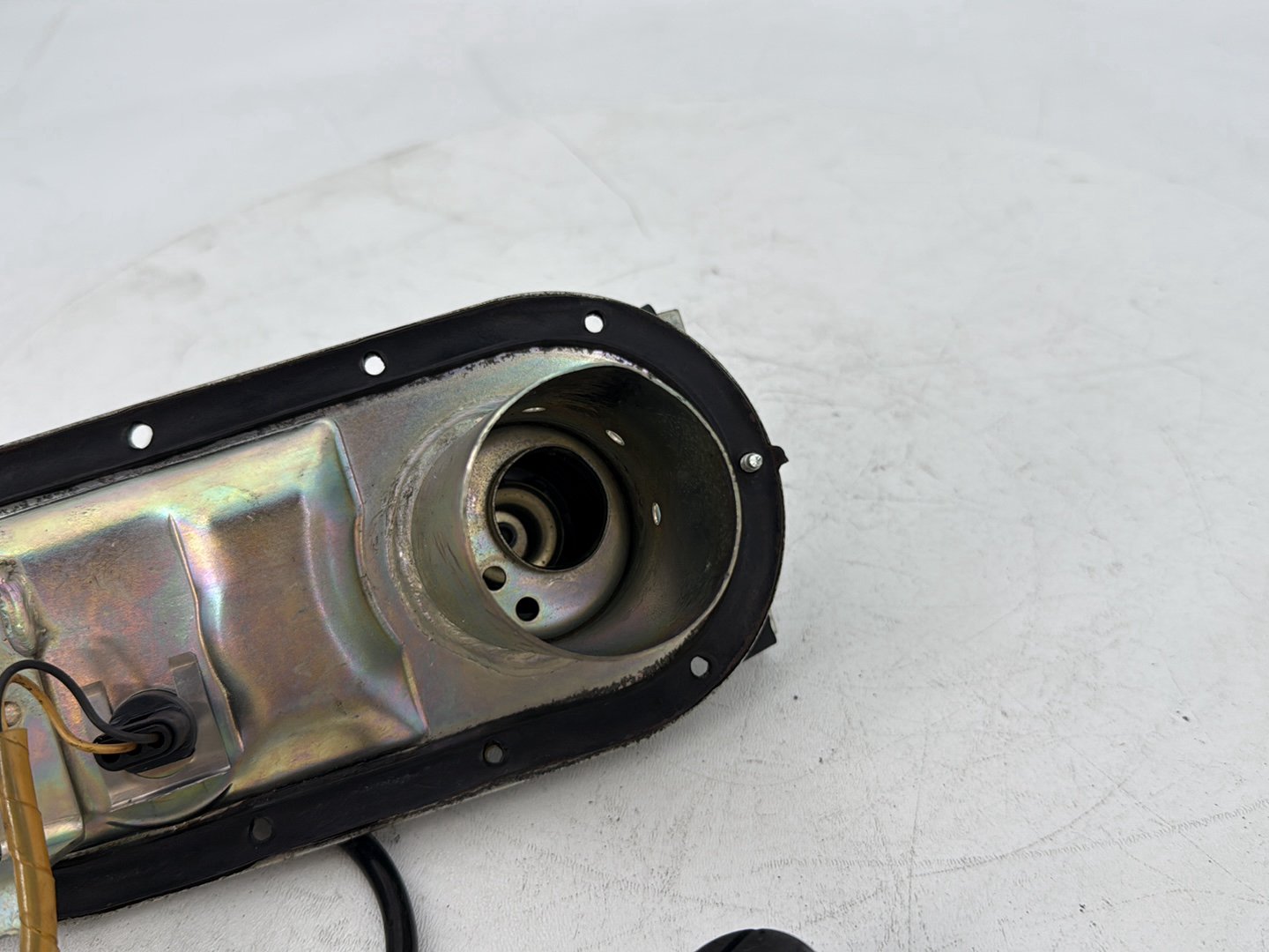 1999 - 2006 Harley-Davidson Touring Electra Glide Gas Gasoline Fuel Petrol Pump Sending  	75040-03A