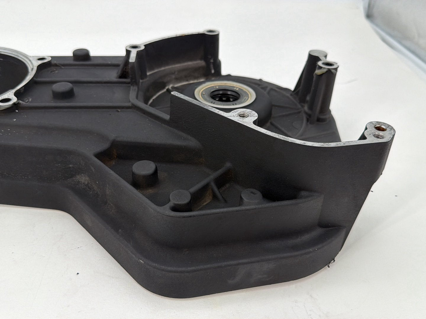 1999 - 2006 Harley-Davidson Touring Road King Inner Primary Clutch Cover 60677-01B