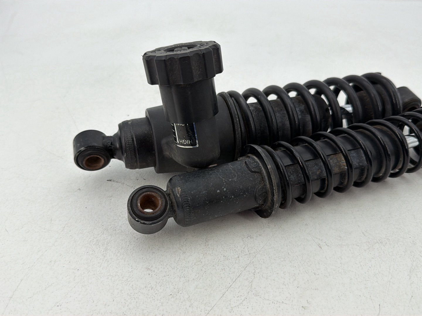2007 - 2012 Harley-Davidson Touring Street Glide Rear Left Right Shock Absorbers