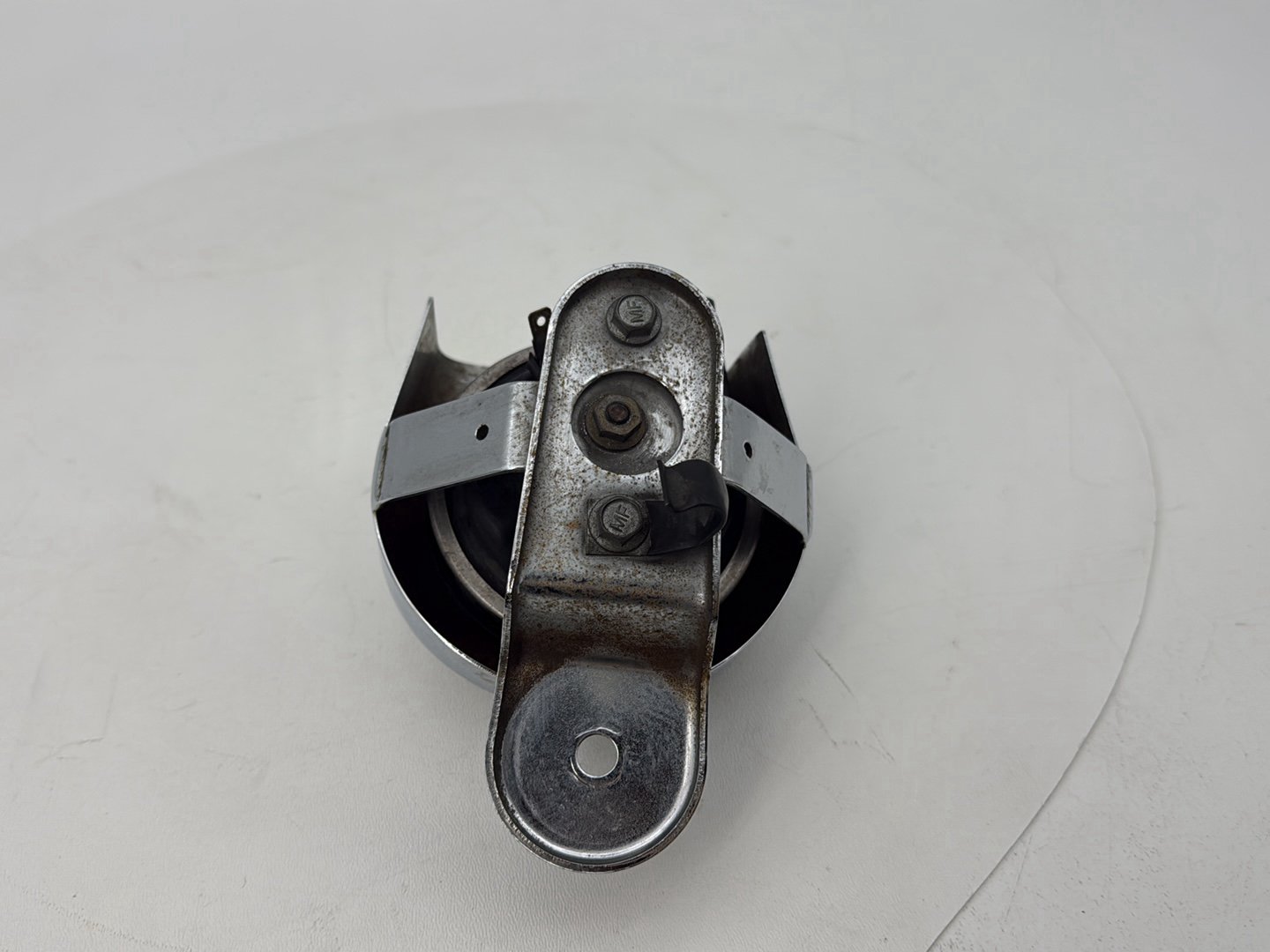 2004 - 2013 Harley-Davidson Sportster 883 Custom Horn Signal Klaxon Chrome Cover 69012-93A