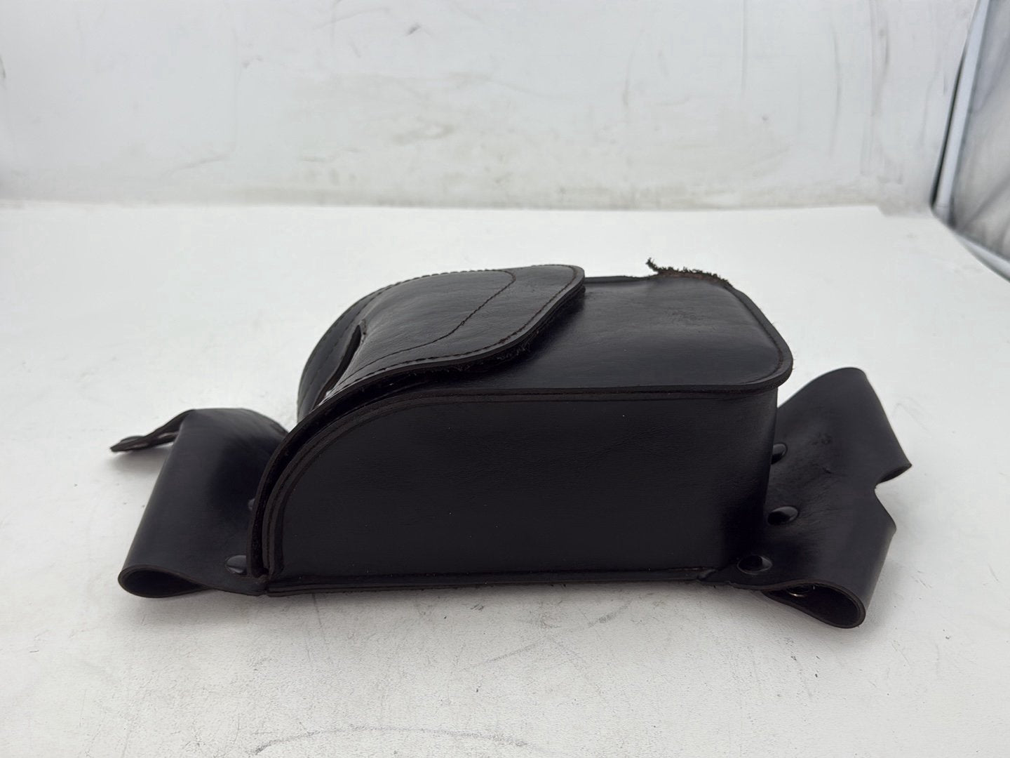 1998 Harley Road King Touring FLHRCI Classic OEM Rear Left 1 Saddlebag Luggage Leather