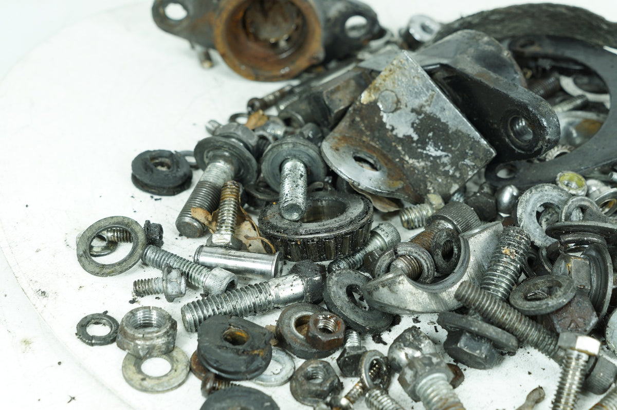 1992 Harley-Davidson Touring FLHS - Hardware Bolts Nuts & Brackets