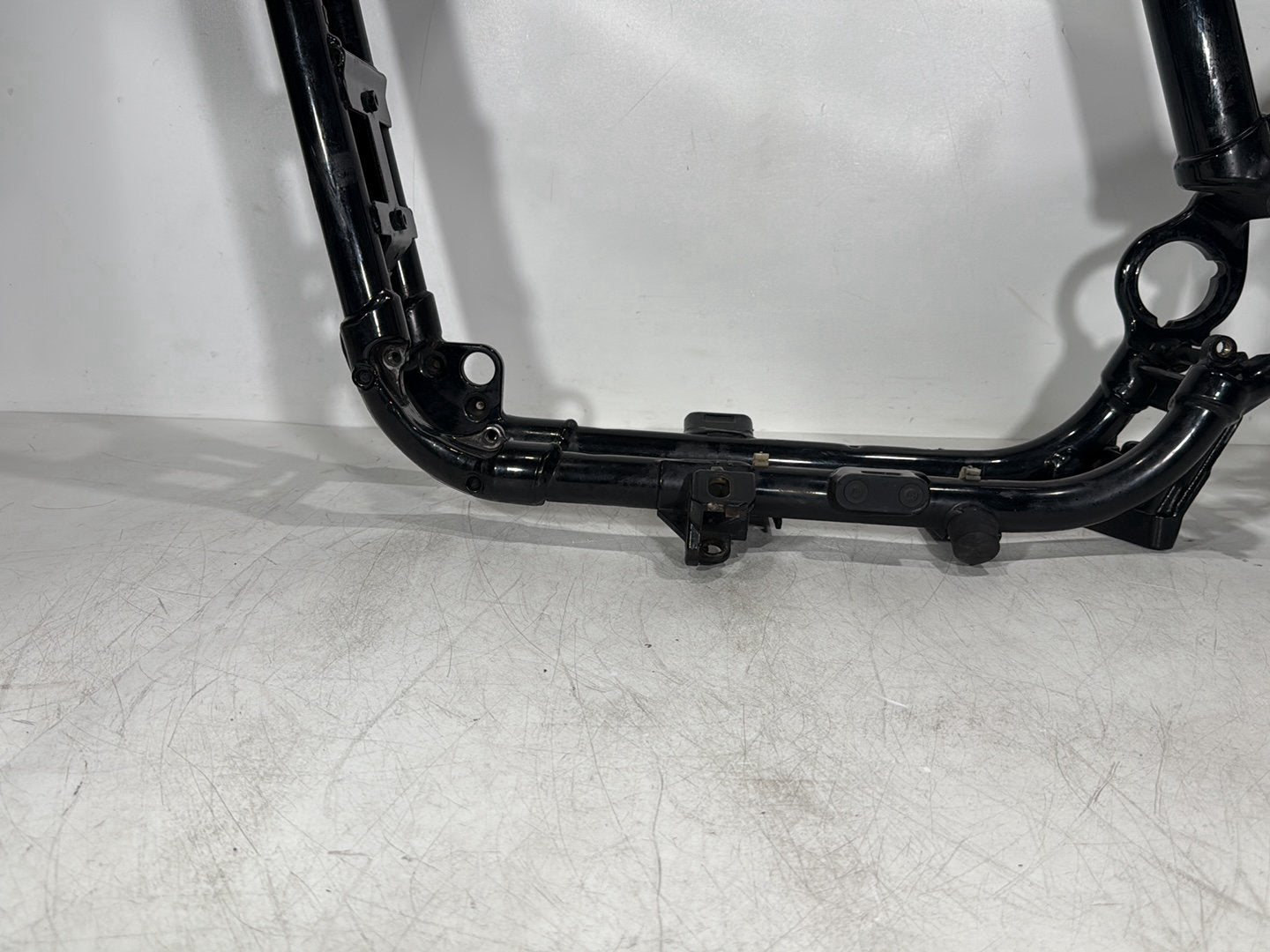 2005 Harley Sportster XL883C 883 Custom OEM Body Main Frame Chassis SLVG