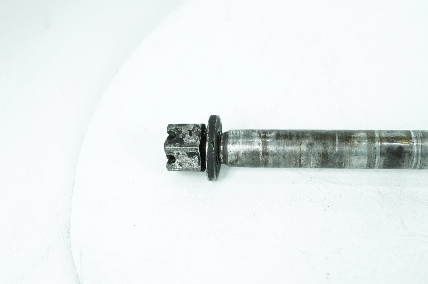 1984 - 1998 Harley-Davidson Touring Road King Classic Rear Wheel Axle Bolt Shaft 41110-79A