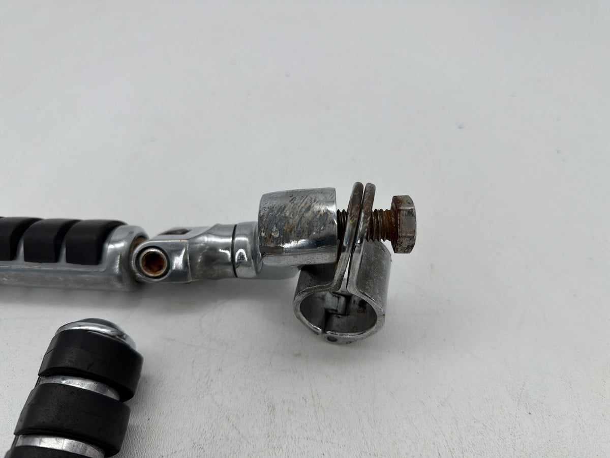 2011 Harley Electra Glide Touring Ultra OEM Front Right Left Highway Foot Pegs