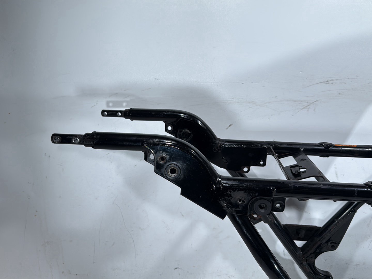 08 Harley Electra Glide Touring Ultra FLHTCU OEM Body Main Frame Chassis CLN CLR