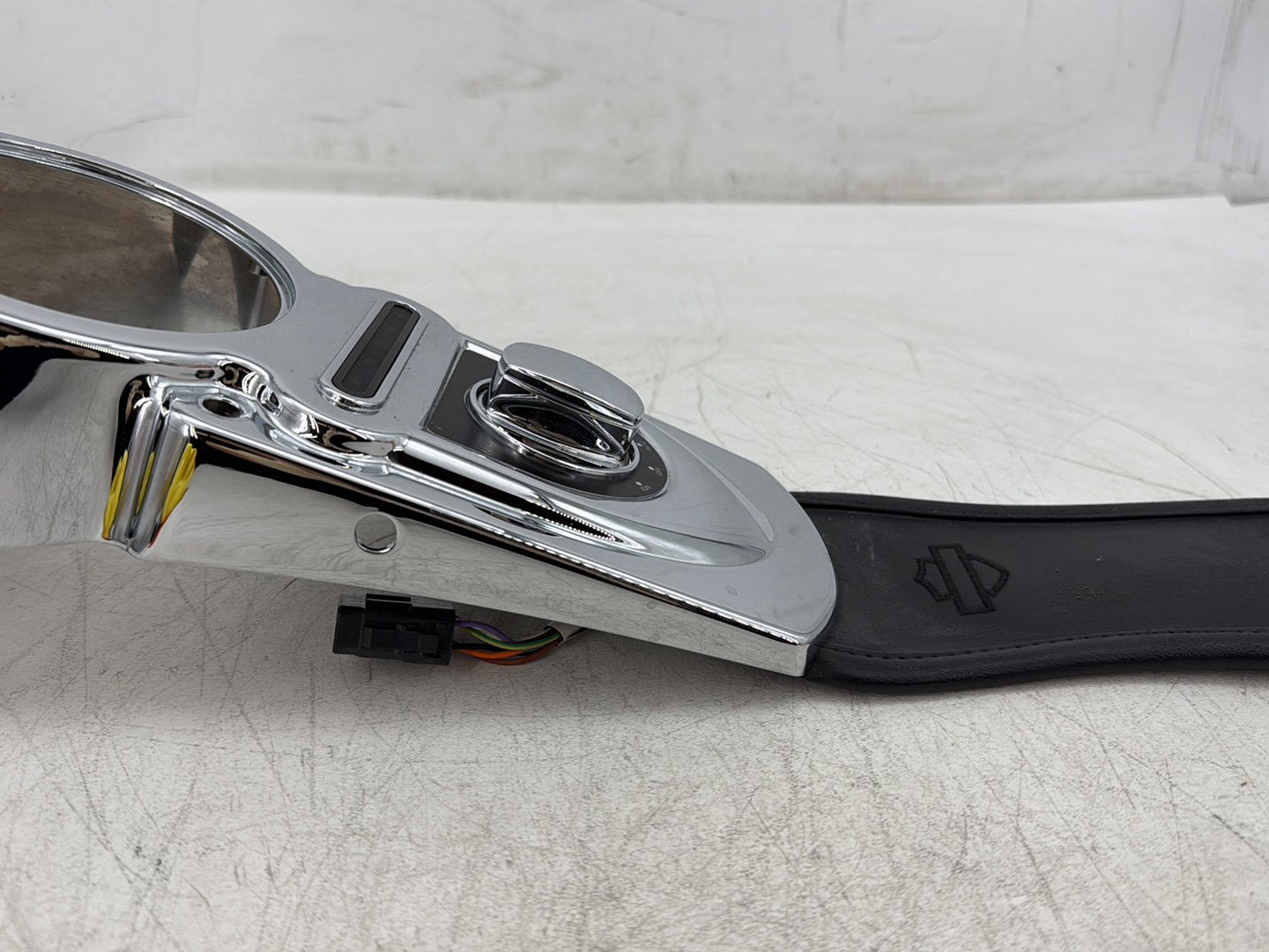 2010 Harley Dyna Fat Bob FXDF OEM Fuel Gas Tank Dash Console NOKey