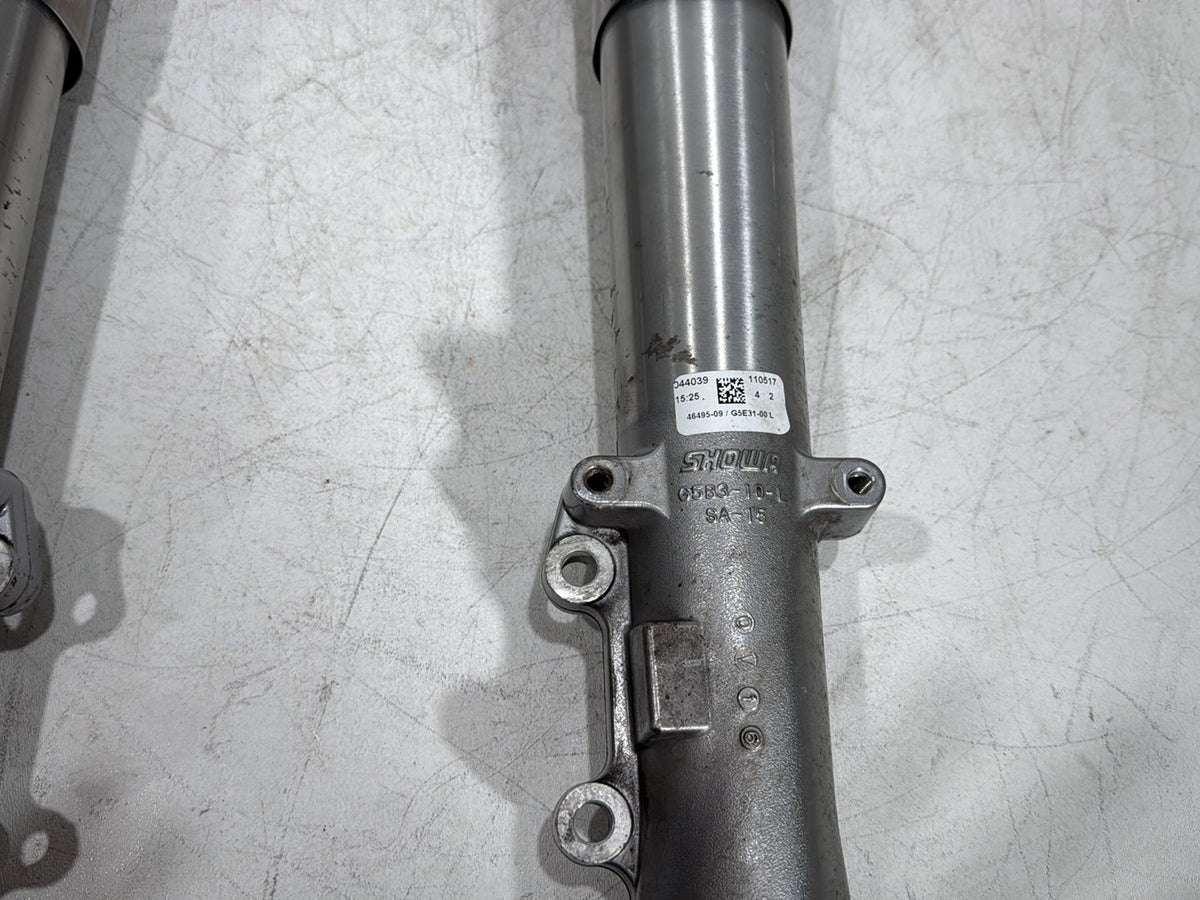 11 Harley Road Glide Touring OEM Front Triple Tree Set & LH RH Fork Legs Sliders