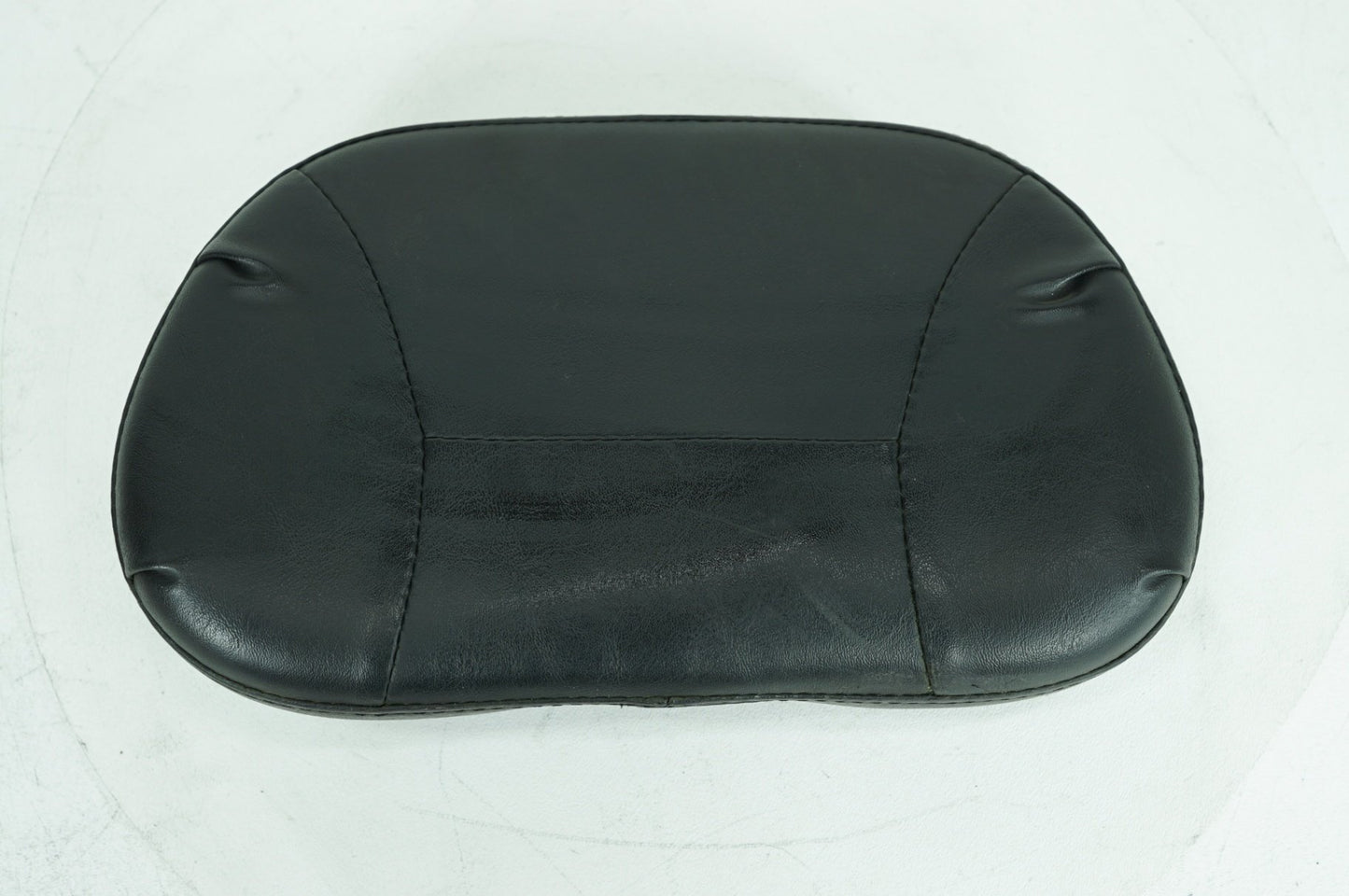 2008 - 2016 Harley-Davidson Touring Electra Glide Ultra Rear Passenger Backrest Cushion Pad 51727-05A