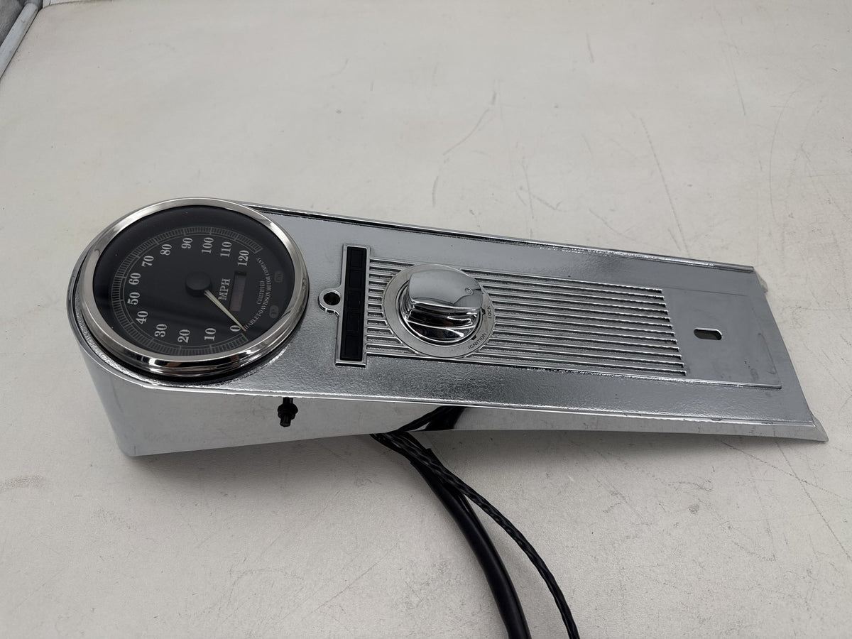 1997 Harley Road King Touring OEM Fuel Tank Dash Console Speedometer NOKey 28K